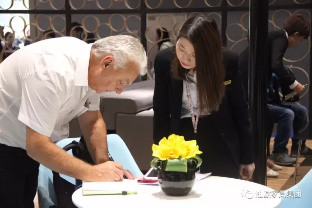 迪歐家具國際范的展館形象 迪歐家具國際范的展館形象