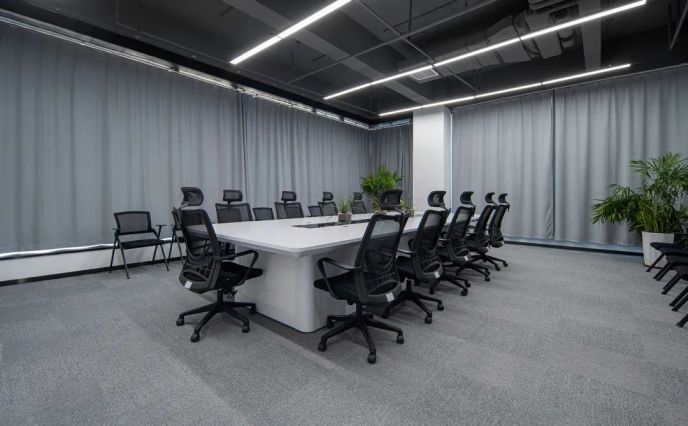 會(huì)議桌和辦公椅